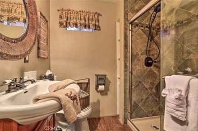 Cozy Rustic Cabin Retreat in Sugarloaf - Your Big Bear Getaway! - photo 12