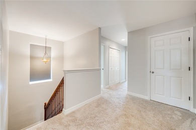 Experience life on the water in this fully furnished 3-bedroom - photo 18