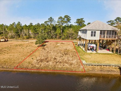 Claim your slice of paradise on Kament Street with this - photo 1