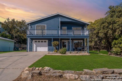 Lake Home For Sale in Canyon Lake, Texas