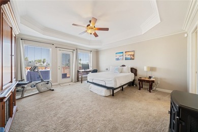 Experience life on the water in this fully furnished 3-bedroom - photo 24