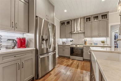 Beautifully reimagined and thoughtfully renovated, this - photo 24
