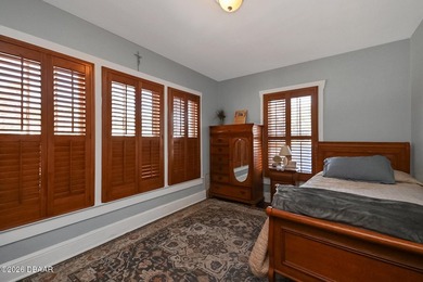 Charming craftsman cottage full of character and warmth - photo 25