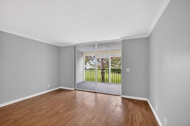 Welcome to this beautifully maintained 2-bedroom, 2-bathroom - photo 5
