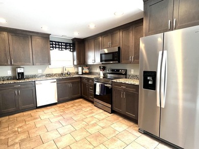 HUGE PRICE REDUCTION!! Distinguished Turnkey Estate Adjacent to - photo 28