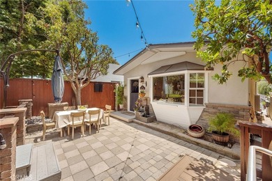 Tucked into the Tree Section of Manhattan Beach, this coastal - photo 30
