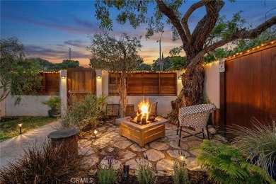 Tucked into the Tree Section of Manhattan Beach, this coastal - photo 33