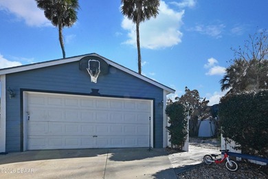 Charming craftsman cottage full of character and warmth - photo 34