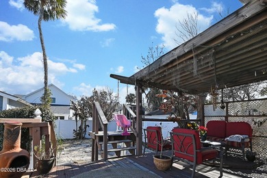 Charming craftsman cottage full of character and warmth - photo 36