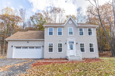 Mill Pond Home For Sale in Bushkill Pennsylvania