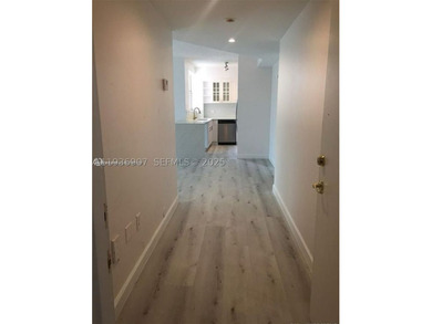 Beautifully remodeled 2BD/2BA in the heart of Brickell Ave. This - photo 1