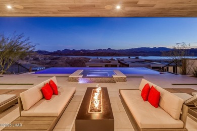Excellent craftsmanship and breathtaking views await you at this - photo 3