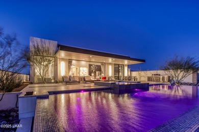 Excellent craftsmanship and breathtaking views await you at this - photo 5