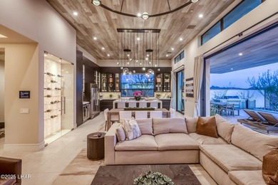Excellent craftsmanship and breathtaking views await you at this - photo 10