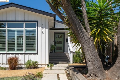 Transparent Pricing! Fully renovated from foundation to roof - photo 3