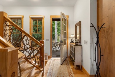 Hummingbird Haven is a welcoming four-bedroom - photo 15