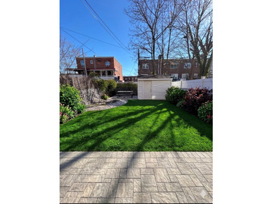Semi-detached brick, fully renovated four-bedroom duplex with - photo 15