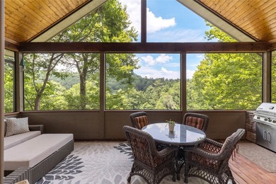 Hummingbird Haven is a welcoming four-bedroom - photo 24