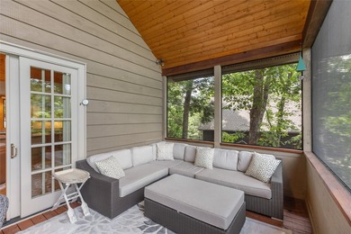 Hummingbird Haven is a welcoming four-bedroom - photo 26