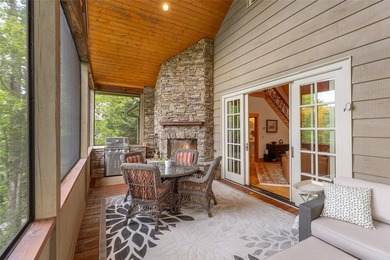 Hummingbird Haven is a welcoming four-bedroom - photo 27