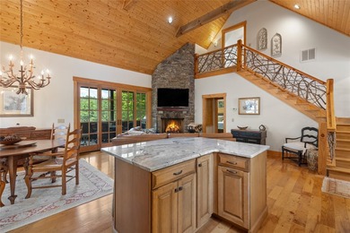 Hummingbird Haven is a welcoming four-bedroom - photo 38