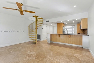 Fantastic opportunity to own a beautifully remodeled townhome in - photo 3