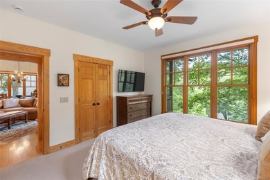 Hummingbird Haven is a welcoming four-bedroom - photo 48