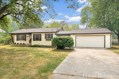Welcome home to this beautifully updated 3-bedroom, 1.5-bath - photo 3