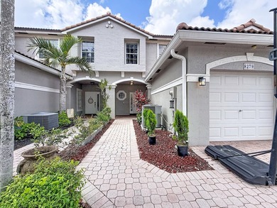 Beautifully updated 3-bedroom, 2.5-bath partial lake view - photo 3