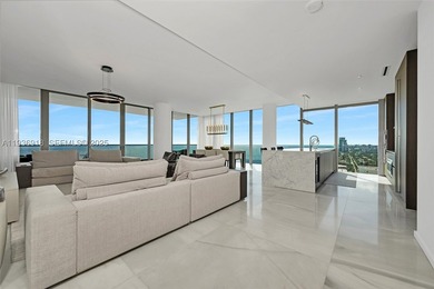 Seller motivated, Turnkey residence, South East corner on the - photo 1