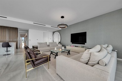 Seller motivated, Turnkey residence, South East corner on the - photo 8