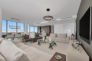 Seller motivated, Turnkey residence, South East corner on the - photo 9