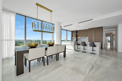 Seller motivated, Turnkey residence, South East corner on the - photo 10
