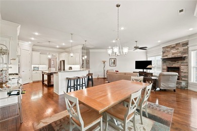 Meticulously maintained. Situated on a quiet cul-de-sac in one - photo 10