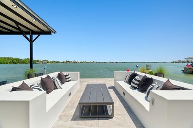 Modern Waterfront Luxury in the Heart of Horseshoe Bay - photo 21