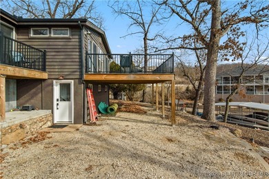 Fully renovated lake home in a prime Lake Ozark location at the - photo 24