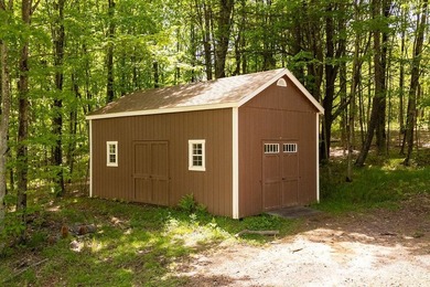 Tucked away at the end of a quiet town-maintained road in - photo 33