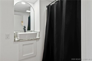 Fully renovated lake home in a prime Lake Ozark location at the - photo 34