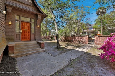 Welcome to The Frogmore, a timeless 1904 historic estate where - photo 4