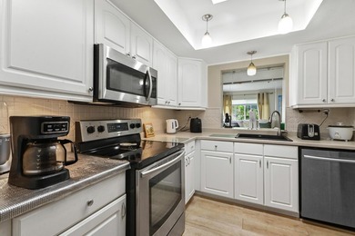 Welcome to a beautiful 2-bedroom, 2-bath home in Deerfield - photo 5