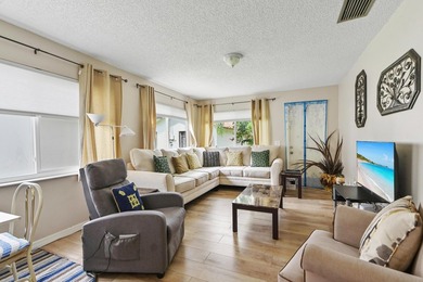 Welcome to a beautiful 2-bedroom, 2-bath home in Deerfield - photo 8