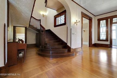 Welcome to The Frogmore, a timeless 1904 historic estate where - photo 10