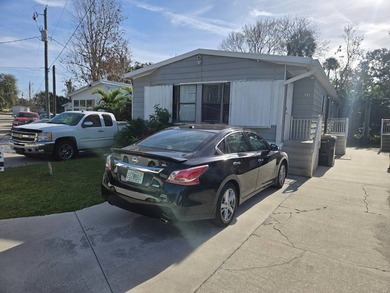 MOTIVATED SELLER! Located in a quiet senior community close to - photo 3