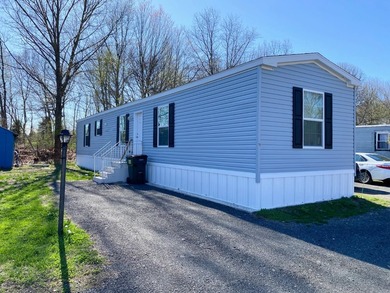 LIKE-NEW HOME! 2025 Champion 3Bed/2Bath Manufactured home in - photo 1