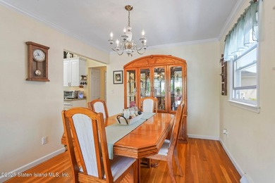 Welcome to this move-in ready gem nestled on a spacious corner - photo 12
