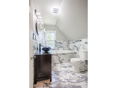 Welcome to 420 Columbia Ave; a beautifully updated 4-bedroom, 2 - photo 15