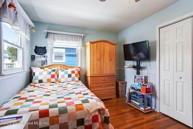 Welcome to this move-in ready gem nestled on a spacious corner - photo 22