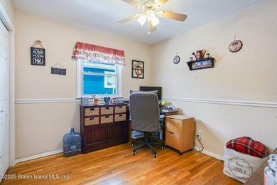 Welcome to this move-in ready gem nestled on a spacious corner - photo 23