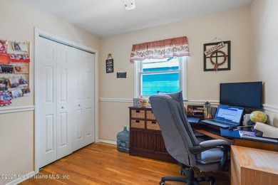 Welcome to this move-in ready gem nestled on a spacious corner - photo 24