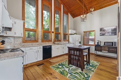 Enjoy lake life at its finest with this beautiful 4-bedroom - photo 6